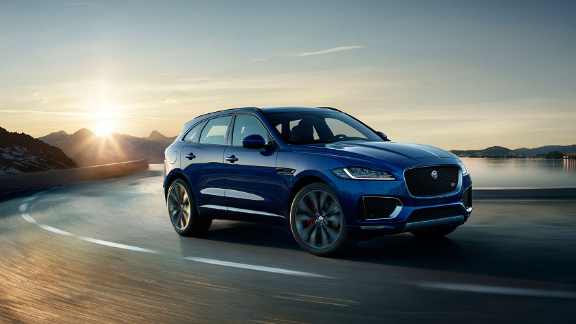 Jaguar F Pace